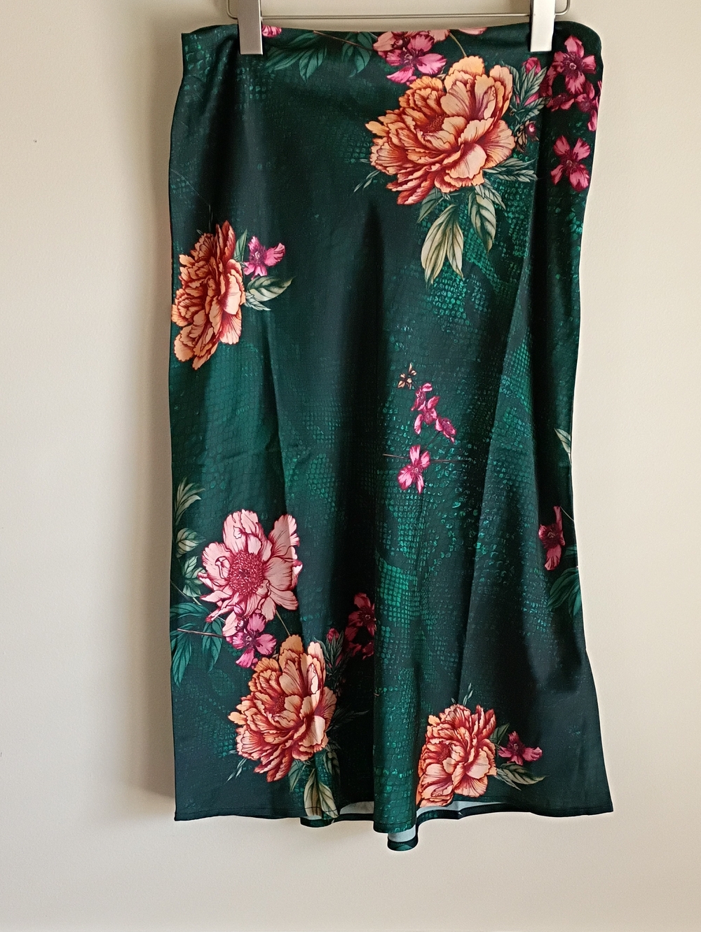 Guess Dark Green Floral Maxi Skirt Vivian Satin Size L New